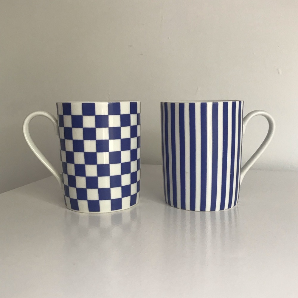 Vintage Mugs - Set of 2